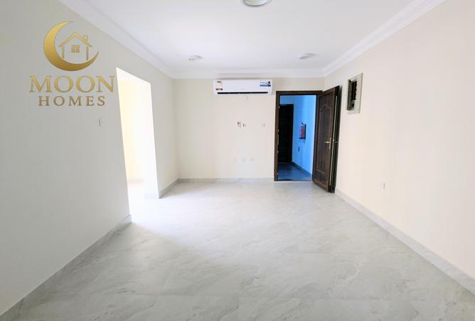 976320 - Property Image 2