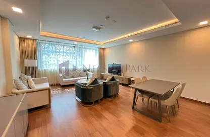 Apartment - 3 Bedrooms - 5 Bathrooms for rent in Giardino Apartments - The Pearl Island - Doha