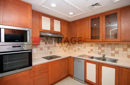 Kitchen image for: Apartment - 2 Bedrooms - 3 Bathrooms for sale in Tower 10 - Porto Arabia - The Pearl Island - Doha, Image 1