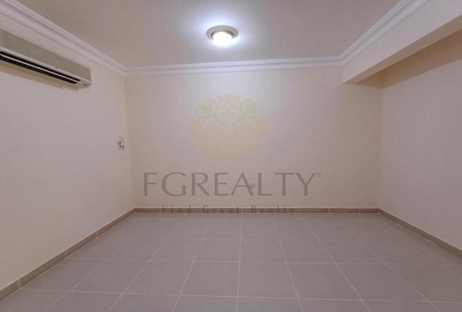 979933 - Property Image 3