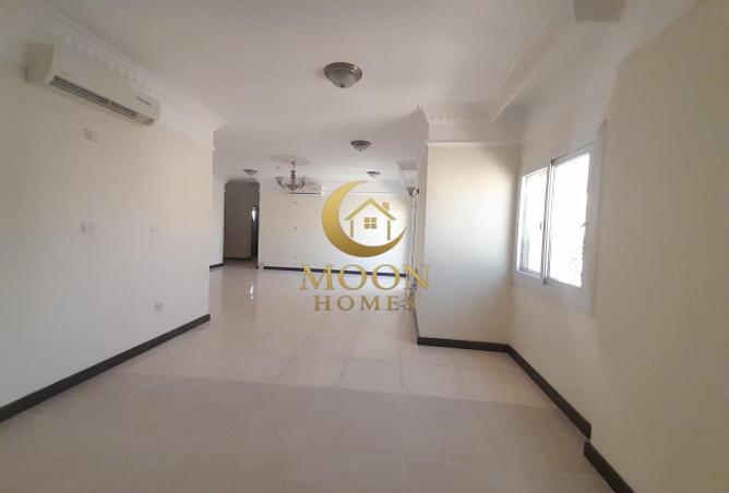 971931 - Property Image 2