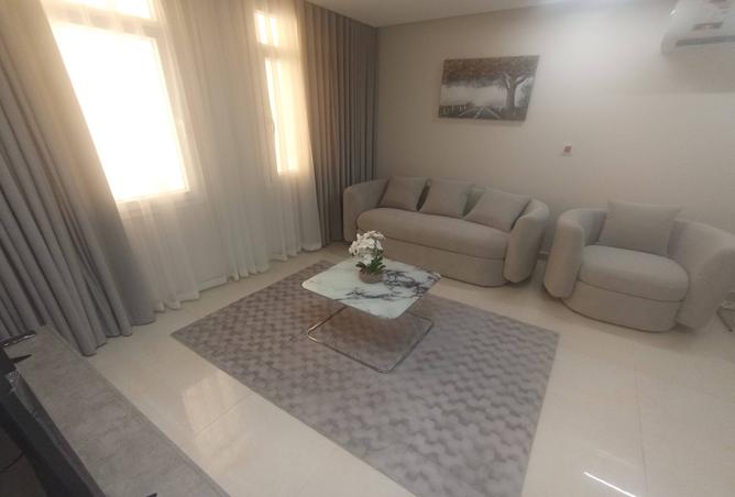 975734 - Property Image 2