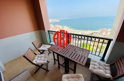 Penthouse - 2 Bedrooms - 3 Bathrooms for sale in Viva West - Viva Bahriyah - The Pearl Island - Doha
