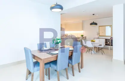 Dining Room image for: Apartment - 2 Bedrooms - 3 Bathrooms for rent in Viva Central - Viva Bahriyah - The Pearl Island - Doha, Image 1