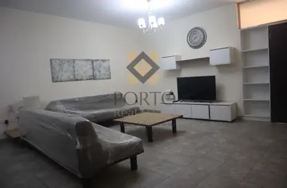 Compound - 2 Bedrooms - 2 Bathrooms for rent in Ain Khalid Gate - Ain Khaled - Doha