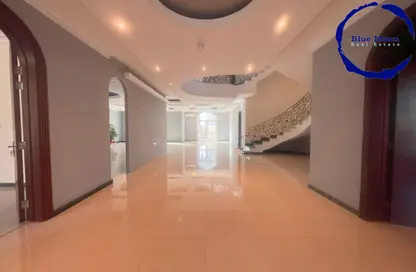 Villa - 5 Bedrooms - 6 Bathrooms for rent in West Bay Lagoon Street - West Bay Lagoon - Doha