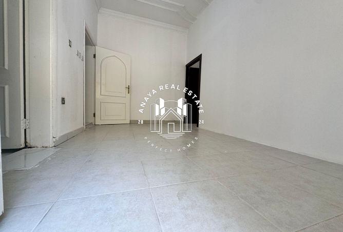 957126 - Property Image 2