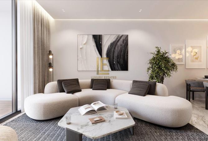 989340 - Property Image 2