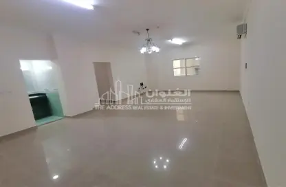 Apartment - 3 Bedrooms - 4 Bathrooms for rent in Anas Street - Fereej Bin Mahmoud North - Fereej Bin Mahmoud - Doha