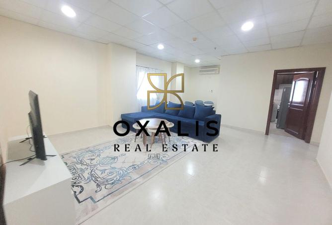 993398 - Property Image 3