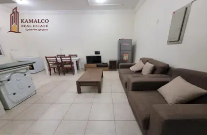 Apartment - 1 Bedroom - 1 Bathroom for rent in Al Aqaria Tower - Old Salata - Salata - Doha