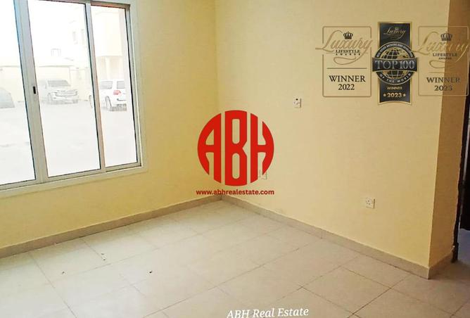 988679 - Property Image 2