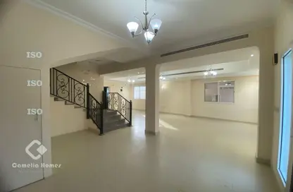 فيلا - 3 غرف نوم - 3 حمامات للايجار في سوق الغرافة - الغرافة - الدوحة