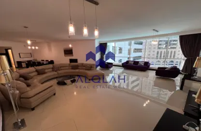 Duplex - 3 Bedrooms - 4 Bathrooms for rent in West Bay - West Bay - Doha