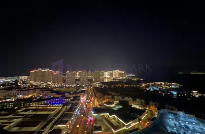 شقة - 2 غرف نوم - 3 حمامات للبيع في طريق بورتو الشرقي - بورتو أرابيا - جزيرة اللؤلؤة - الدوحة