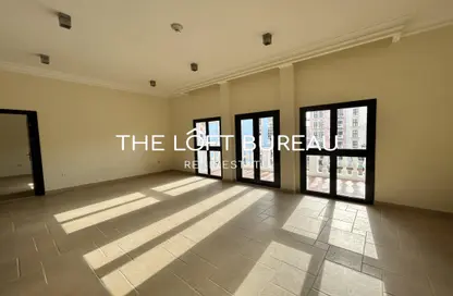 Apartment - 2 Bedrooms - 3 Bathrooms for sale in Carnaval - Qanat Quartier - The Pearl Island - Doha