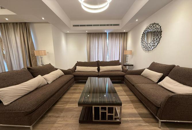937627 - Property Image 2