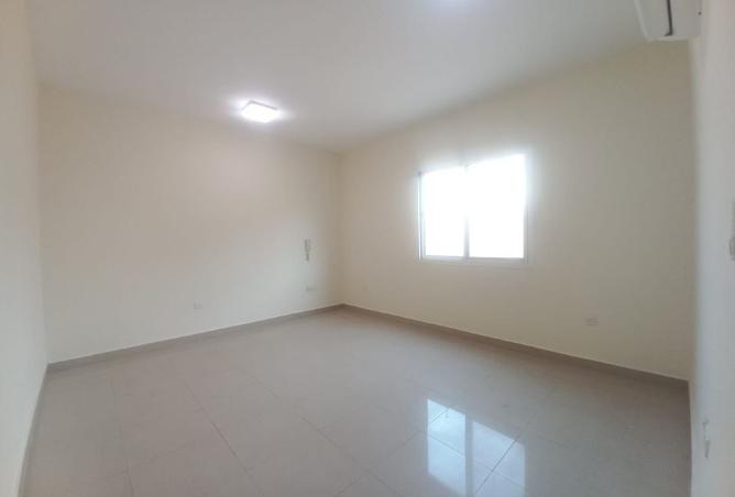 972309 - Property Image 3