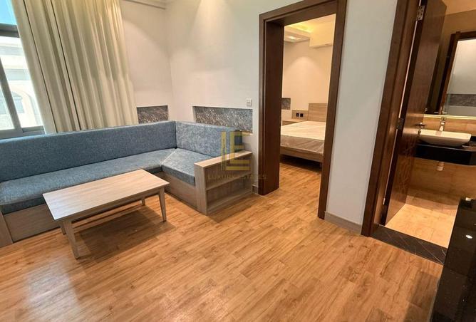 985534 - Property Image 3