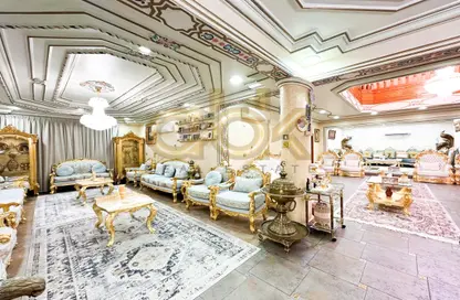 Villa - 7 Bedrooms - 7+ Bathrooms for sale in Onaiza - Onaiza - Doha