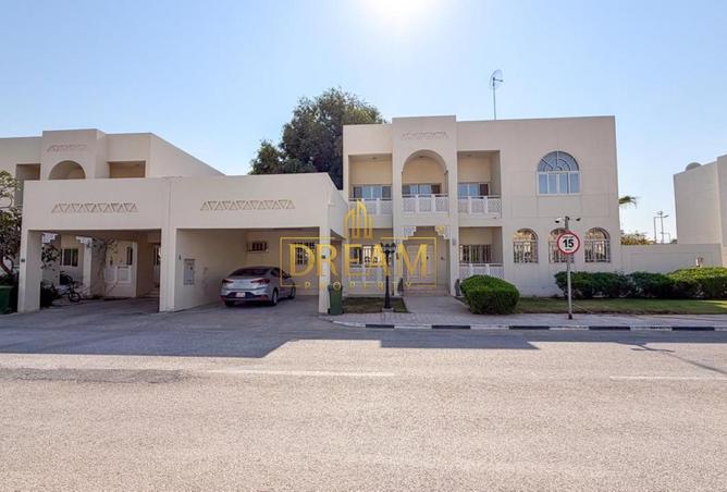 979432 - Property Image 2