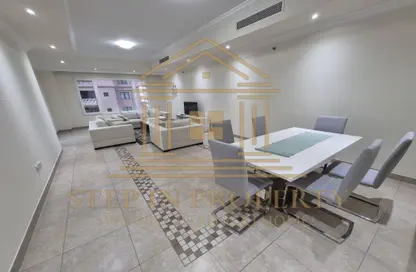 شقة - 2 غرف نوم - 3 حمامات للايجار في طريق بورتو الغربي - بورتو أرابيا - جزيرة اللؤلؤة - الدوحة