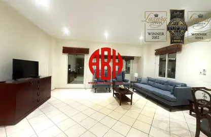 Apartment - 1 Bedroom - 2 Bathrooms for rent in Musheireb - Musheireb - Doha