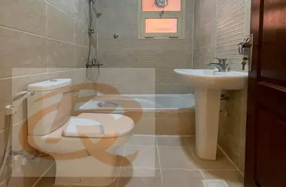 Apartment - 2 Bedrooms - 2 Bathrooms for rent in Abu Talha Street - Fereej Bin Omran - Doha