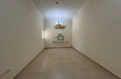 Apartment - 3 Bedrooms - 3 Bathrooms for rent in Tadmur Street - Old Airport Road - Doha
