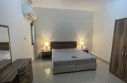 Apartment - 2 Bedrooms - 2 Bathrooms for rent in Bin Omran - Fereej Bin Omran - Doha