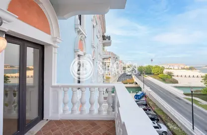 Apartment - 3 Bedrooms - 4 Bathrooms for rent in Carnaval - Qanat Quartier - The Pearl Island - Doha