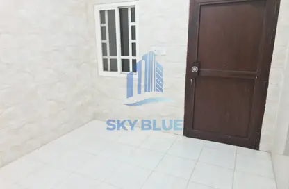 Apartment - Studio - 1 Bathroom for rent in Bu Hamour Street - Abu Hamour - Doha
