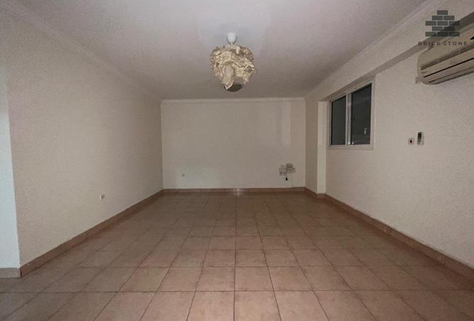 976458 - Property Main Image