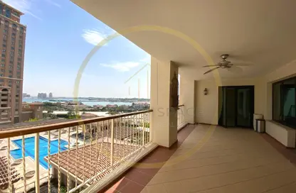 Apartment - 2 Bedrooms - 3 Bathrooms for rent in West Porto Drive - Porto Arabia - The Pearl Island - Doha