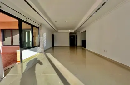 Apartment - 1 Bedroom - 2 Bathrooms for rent in East Porto Drive - Porto Arabia - The Pearl Island - Doha Apartment - 1 Bedroom - 2 Bathrooms for rent in East Porto Drive - Porto Arabia - The Pearl Island - Doha