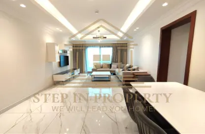 Apartment - 2 Bedrooms - 2 Bathrooms for rent in Giardino Gardens - Giardino Villas - The Pearl Island - Doha