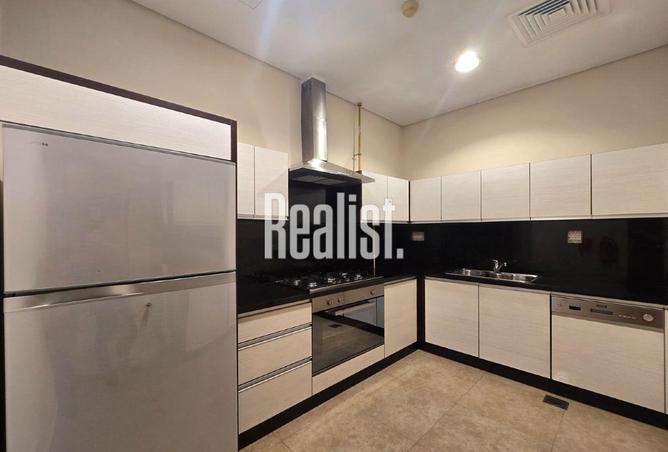 933559 - Property Image 2