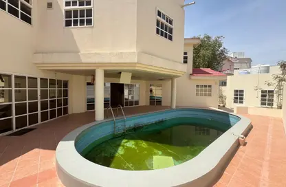 Villa - 3 Bedrooms - 4 Bathrooms for rent in Salaja Street - Doha Al Jadeed - Doha