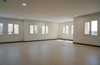 Penthouse - 2 Bedrooms - 2 Bathrooms for rent in West Bay Lagoon Street - West Bay Lagoon - Doha