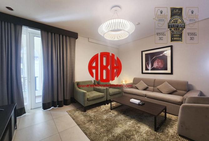 Apartment - 1 Bedroom - 2 Bathrooms for rent in Viva Central - Viva Bahriyah - The Pearl Island - Doha