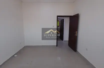 Apartment - 3 Bedrooms - 2 Bathrooms for rent in Bin Omran - Fereej Bin Omran - Doha