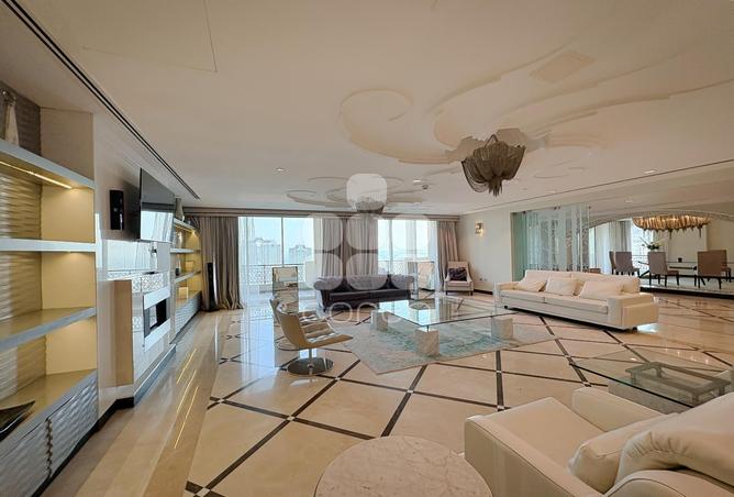 925831 - Property Main Image