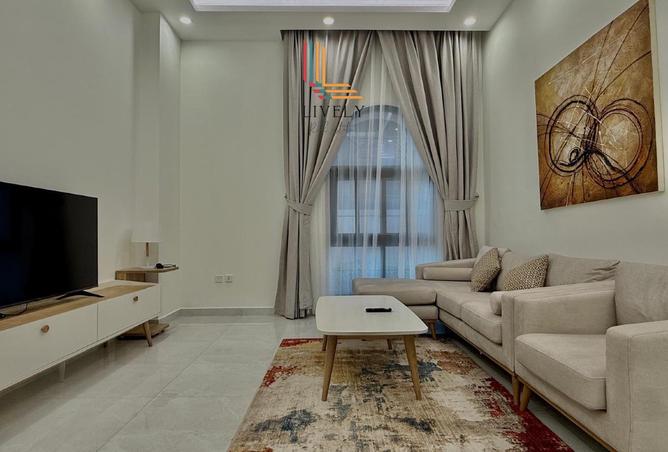 956935 - Property Image 2