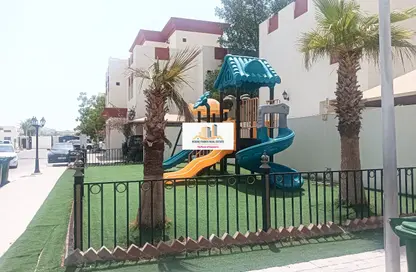 مجمع سكني - 4 غرف نوم - 4 حمامات للايجار في مريخ - المريخ - الدوحة