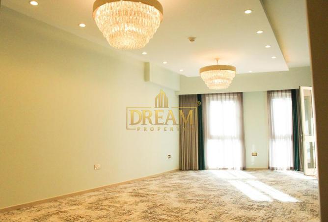 954394 - Property Image 3