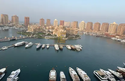 شقة - 3 غرف نوم - 4 حمامات للايجار في طريق بورتو الغربي - بورتو أرابيا - جزيرة اللؤلؤة - الدوحة