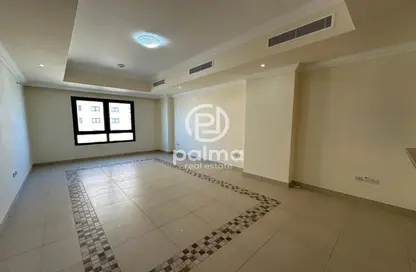 Apartment - 1 Bedroom - 2 Bathrooms for rent in East Porto Drive - Porto Arabia - The Pearl Island - Doha