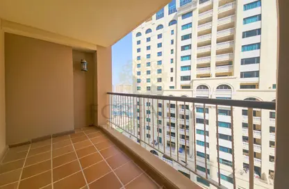 Apartment - 2 Bedrooms - 2 Bathrooms for rent in East Porto Drive - Porto Arabia - The Pearl Island - Doha