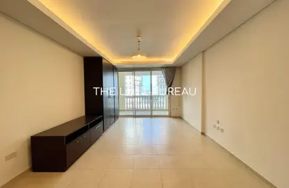 Apartment - Studio - 1 Bathroom for rent in Viva East - Viva Bahriyah - The Pearl Island - Doha