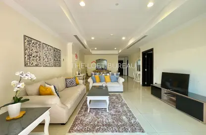 Apartment - 1 Bedroom - 2 Bathrooms for rent in East Porto Drive - Porto Arabia - The Pearl Island - Doha